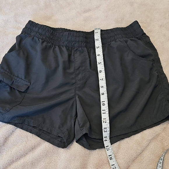 Columbia Black Shorts Size L - Picture 7 of 7